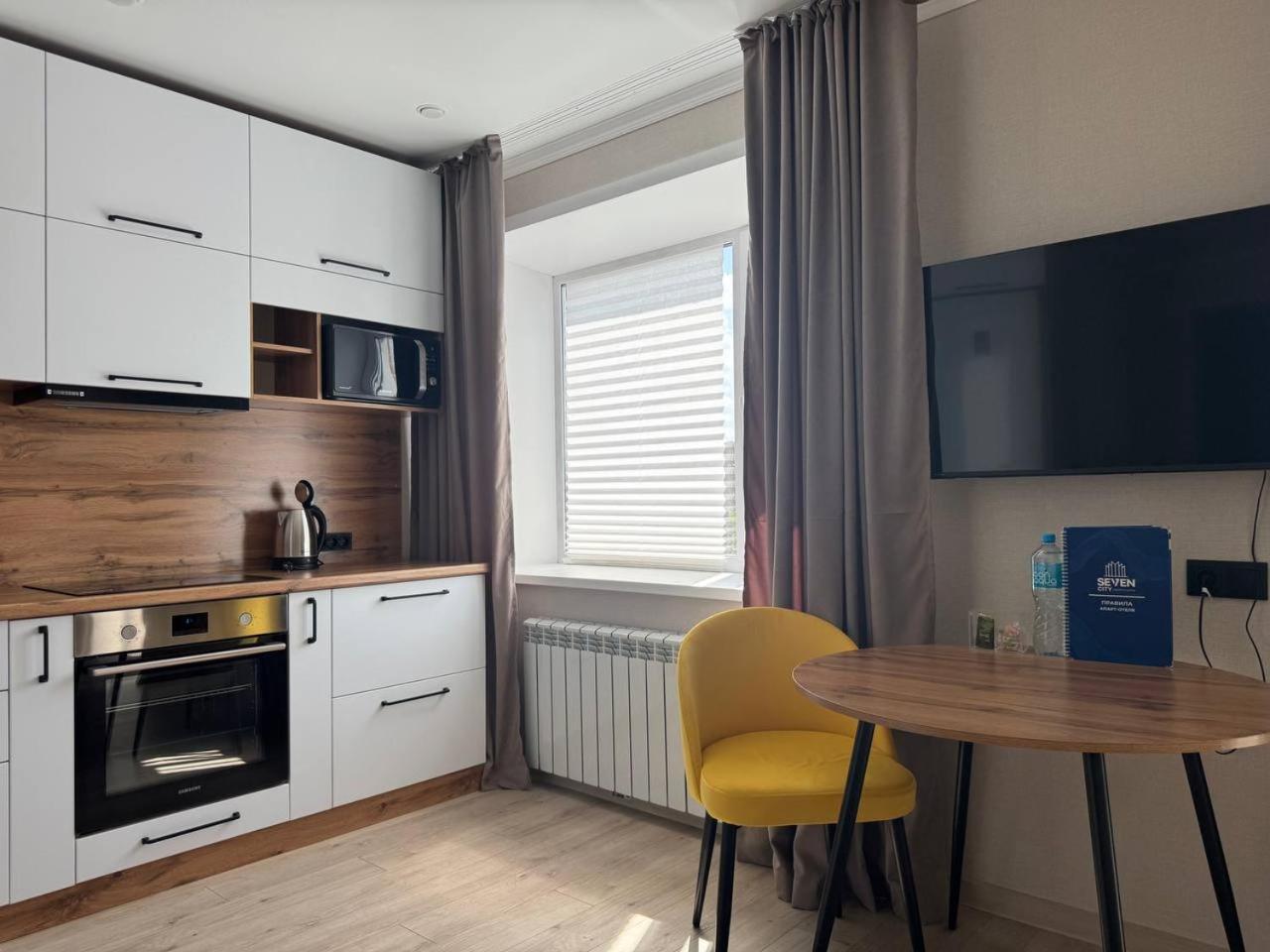 Seven City Apartments Semey Eksteriør billede