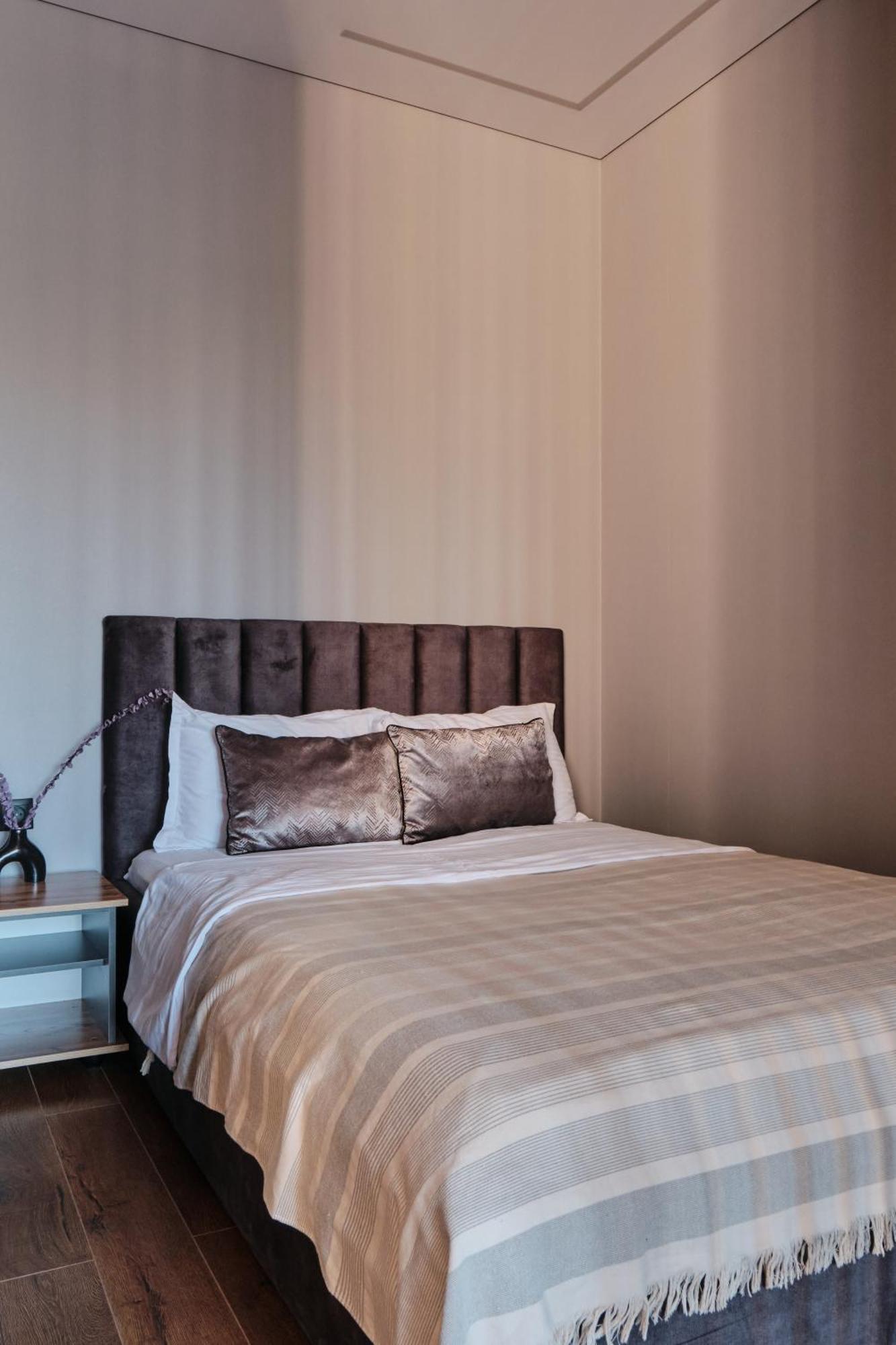 Seven City Apartments Semey Eksteriør billede